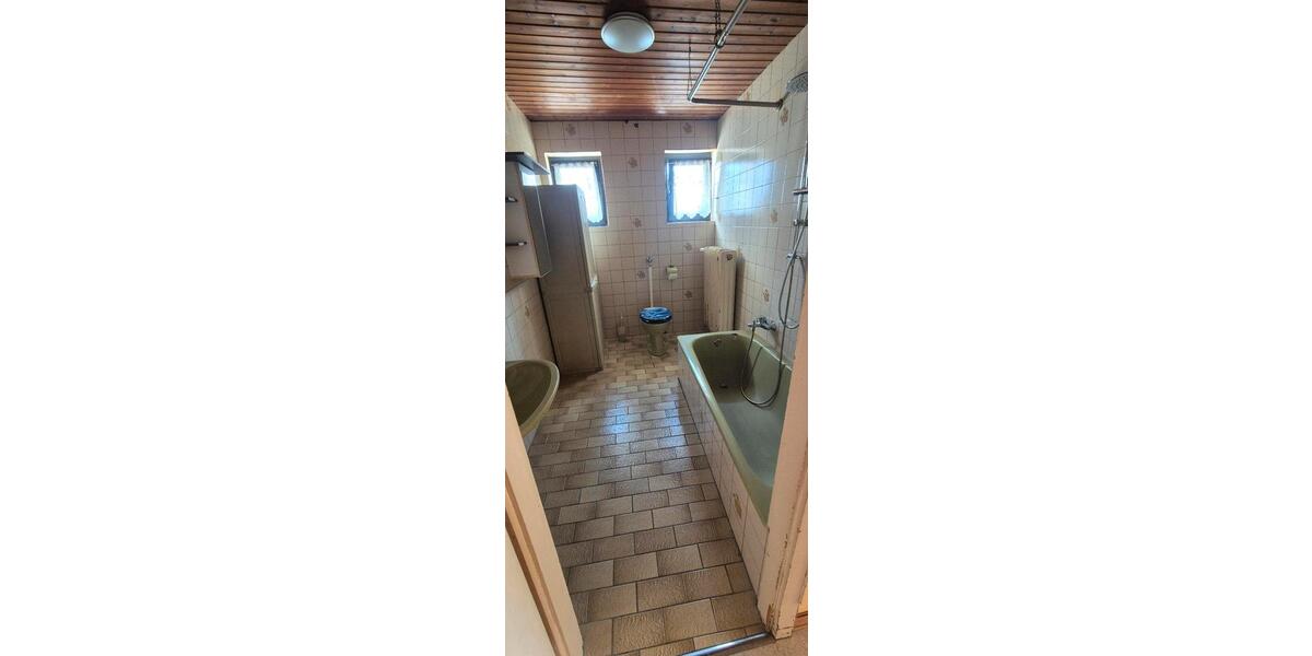 Etagenwohnung Heusweiler - 5 Zimmer, 130 m&sup2;, 850&euro; | Angebot:26322113