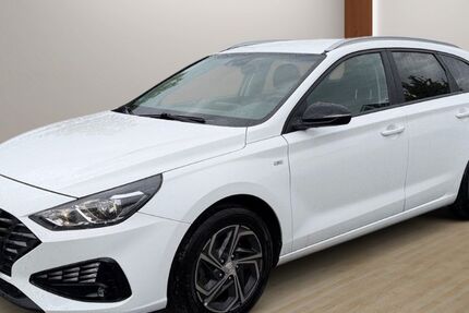 Hyundai i30 70.543 km 17.990 &euro; Eutin 23701
