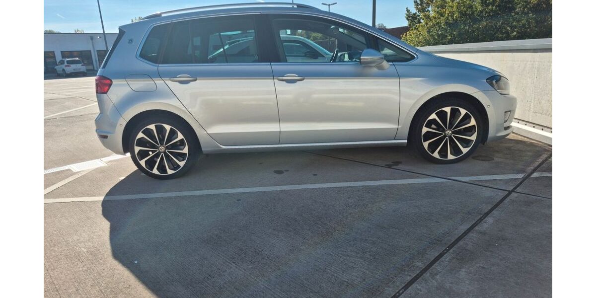 VW Golf Sportsvan 147.000 km 9.950 &euro; Travenbrück 23843