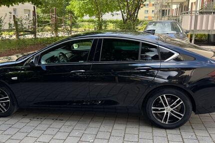 Opel Insignia 127.000 km 12.400 &euro; Mainz-Kostheim 55246