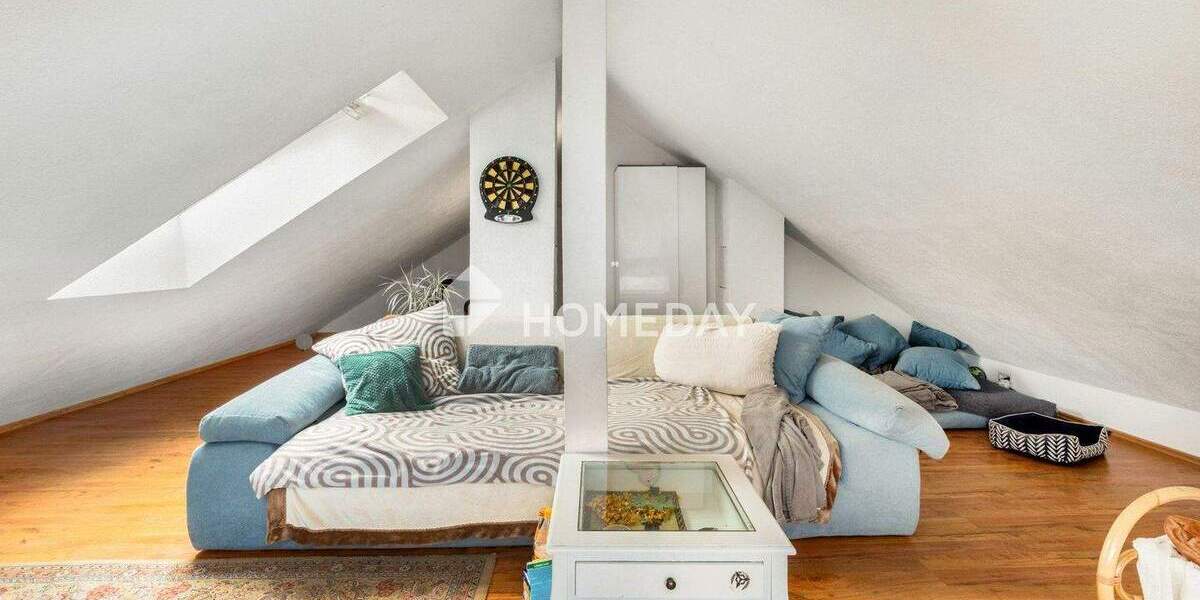 Moderne Etagenwohnung mit eigenem Gartenanteil und Stellplatz in guter Lage 4 zimmer