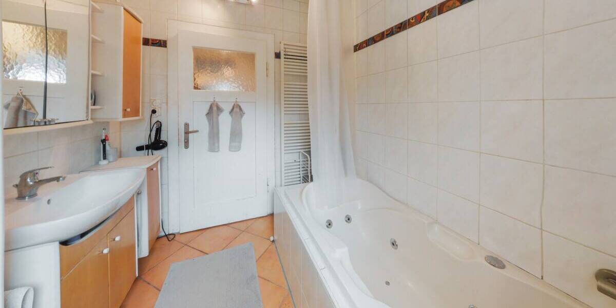 Einfamilienhaus Roth Eckersmühlen - 7 Zimmer, 140 m&sup2;, 349.000&euro; | Angebot:26244293