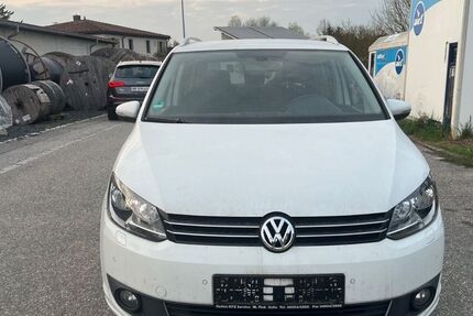 VW Touran 228.000 km 3.850 &euro; Ergoldsbach 84061