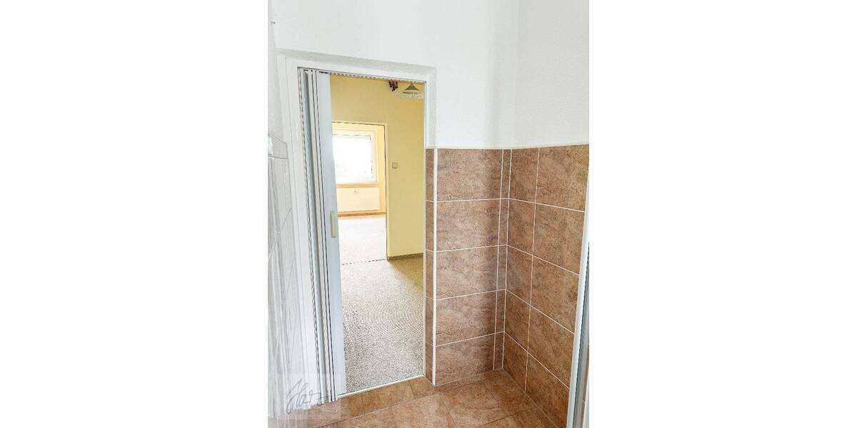 Etagenwohnung Zeithain - 3 Zimmer, 57 m&sup2;, 23.000&euro; | Angebot:26904035