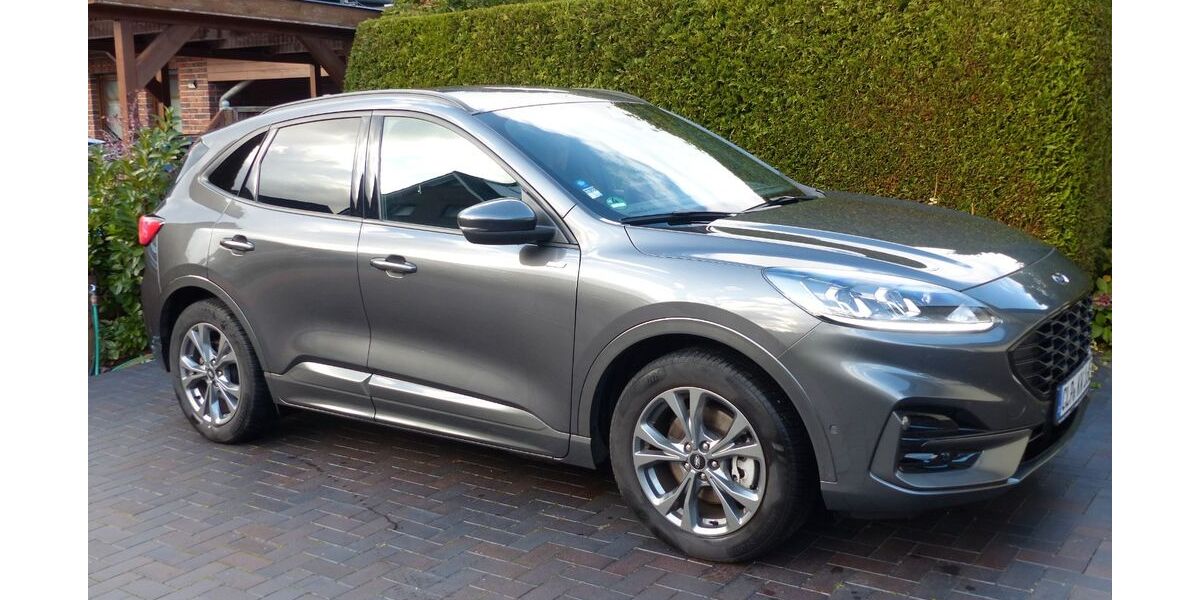 Ford Kuga 44.000 km 21.900 &euro; Markhausen 26169