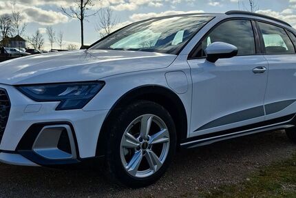 Audi A3 10.300 km 32.900 &euro; Schlangenbad 65388