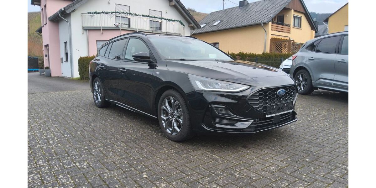 Ford Focus 8.900 km 20.990 &euro; Veldenz 54472