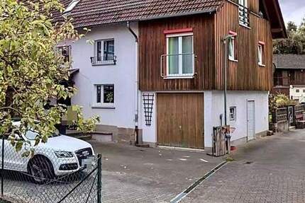 Großzügige Wohnung mit viel Platz für die Familie! 5 zimmer