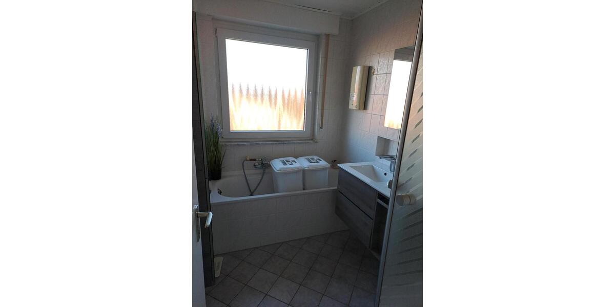 Provisionsfreie 3-Zimmer-Eigentumswohnung mit Blick auf 's Wasser 3 zimmer