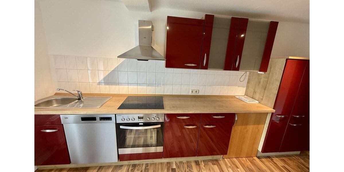 Etagenwohnung Döbeln - 4 Zimmer, 121 m&sup2;, 750&euro; | Angebot:26183314