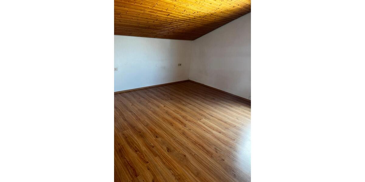 Dachgeschoßwohnung Ehingen (Donau) - 1 Zimmer, 71 m&sup2;, 160.000&euro; | Angebot:26987318