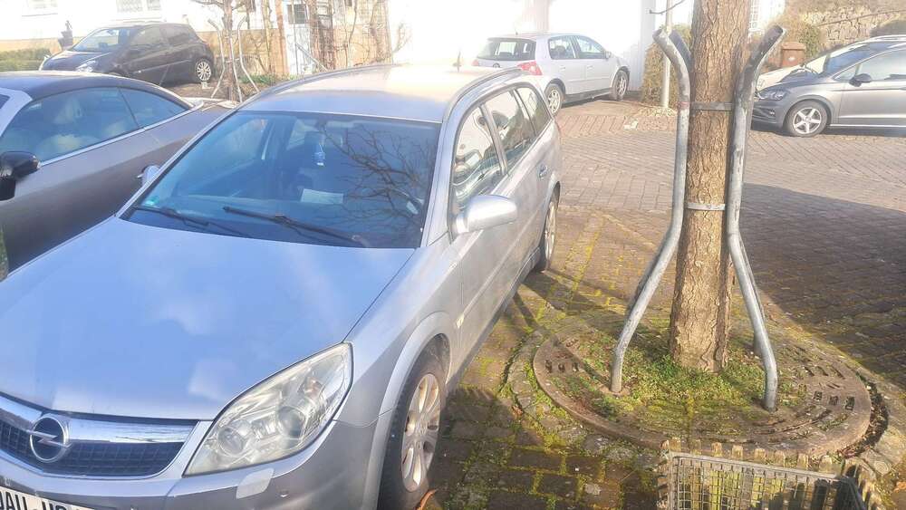 Opel Vectra 320.000 km 700 &euro; Oberstadtfeld 54570