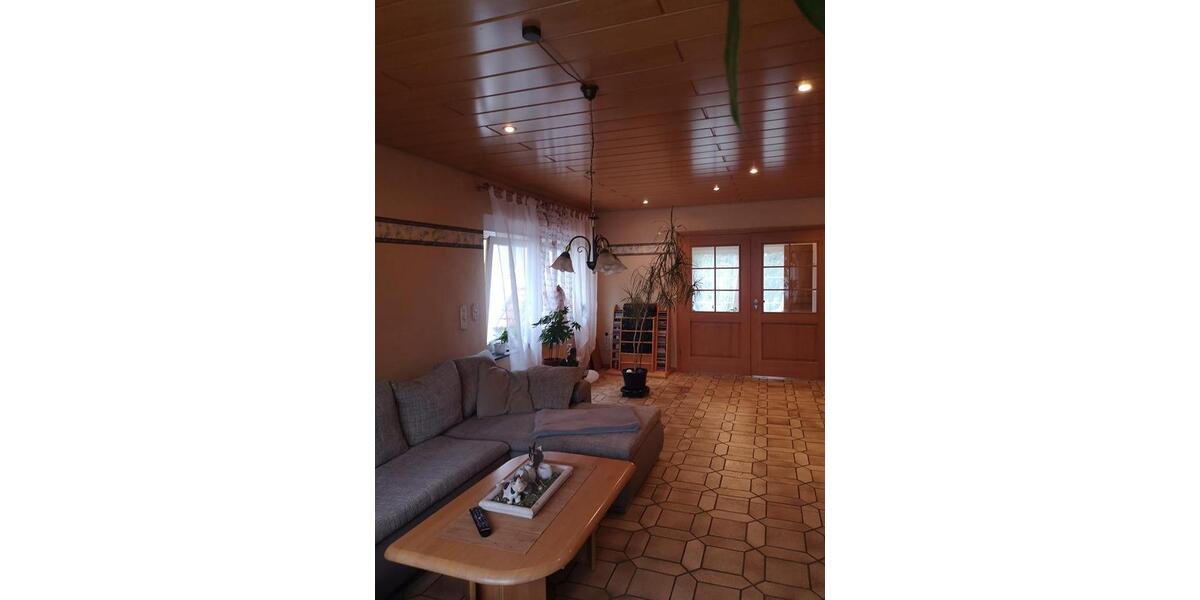 Einfamilienhaus Hessisch Oldendorf - 8 Zimmer, 180 m&sup2;, 143.000&euro; | Angebot:26903258