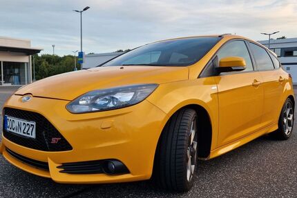 Ford Focus 178.700 km 11.800 &euro; Kaisersesch 56759