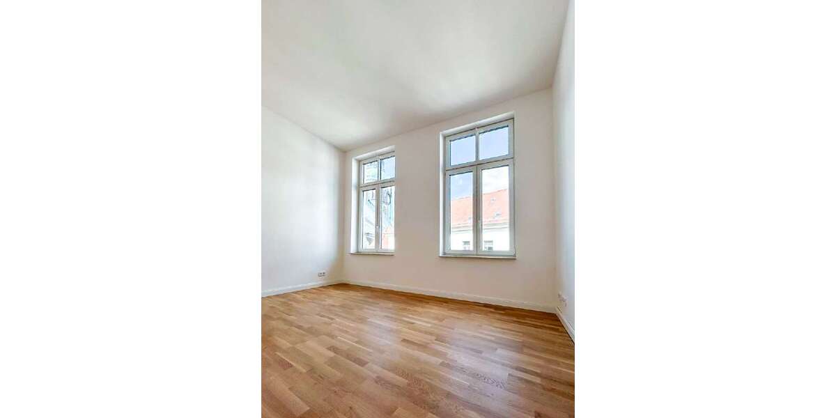 Etagenwohnung Zwickau Innenstadt - 3 Zimmer, 114 m&sup2;, 999&euro; | Angebot:25081092