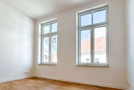 Wohnung Zwickau Innenstadt - 3 Zimmer, 114 m&sup2;, 999&euro; | Angebot:25081092