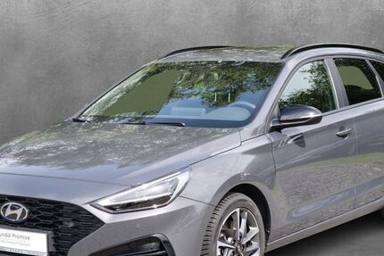 Hyundai i30 4.099 km 22.980 &euro; Waren 17192