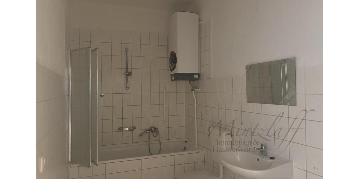 Etagenwohnung Stendal - 2 Zimmer, 82 m&sup2;, 574&euro; | Angebot:26386074