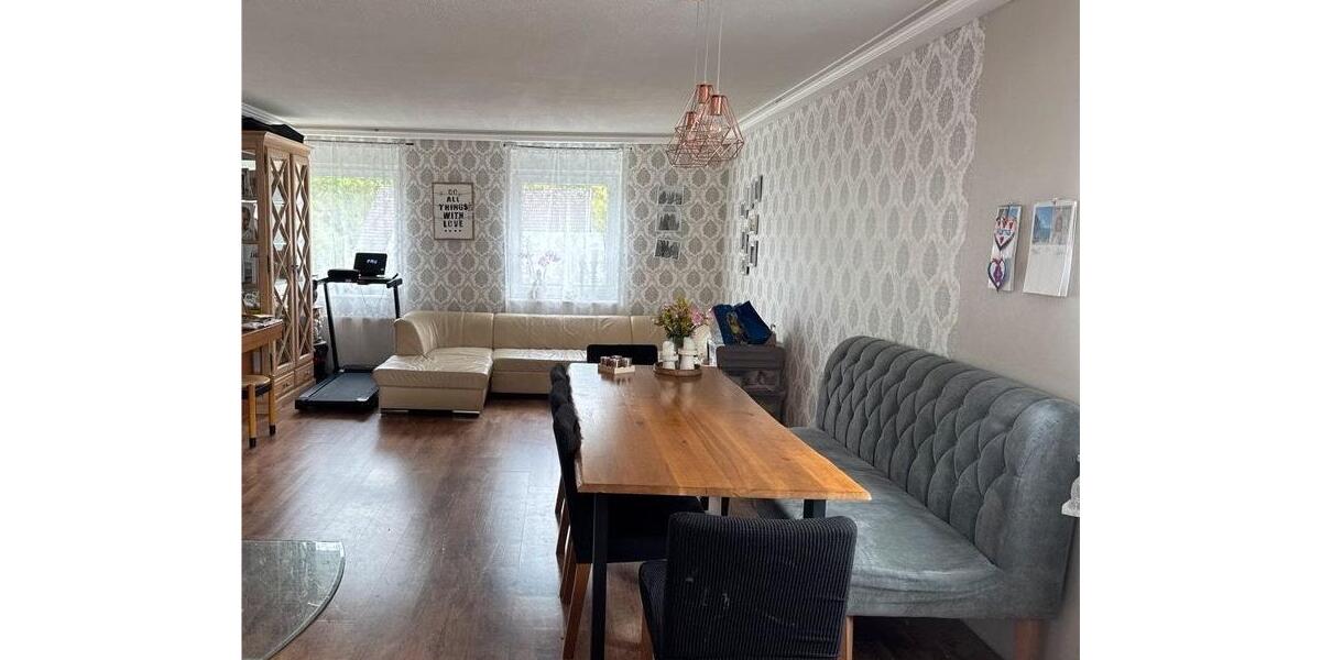 Einfamilienhaus Angelburg - 7 Zimmer, 144 m&sup2;, 250.000&euro; | Angebot:26586045