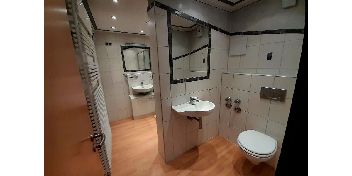 Provisionsfrei* Zentrumsnahe helle 2-Zimmer-Wohnung mit Balkon - Etagenwohnung Memmingen | Angebot:25642405