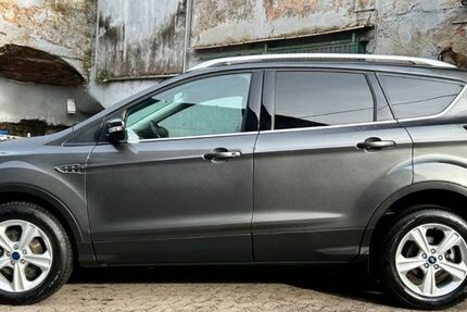 Ford Kuga 59.800 km 12.900 &euro; Kaiserslautern 67659