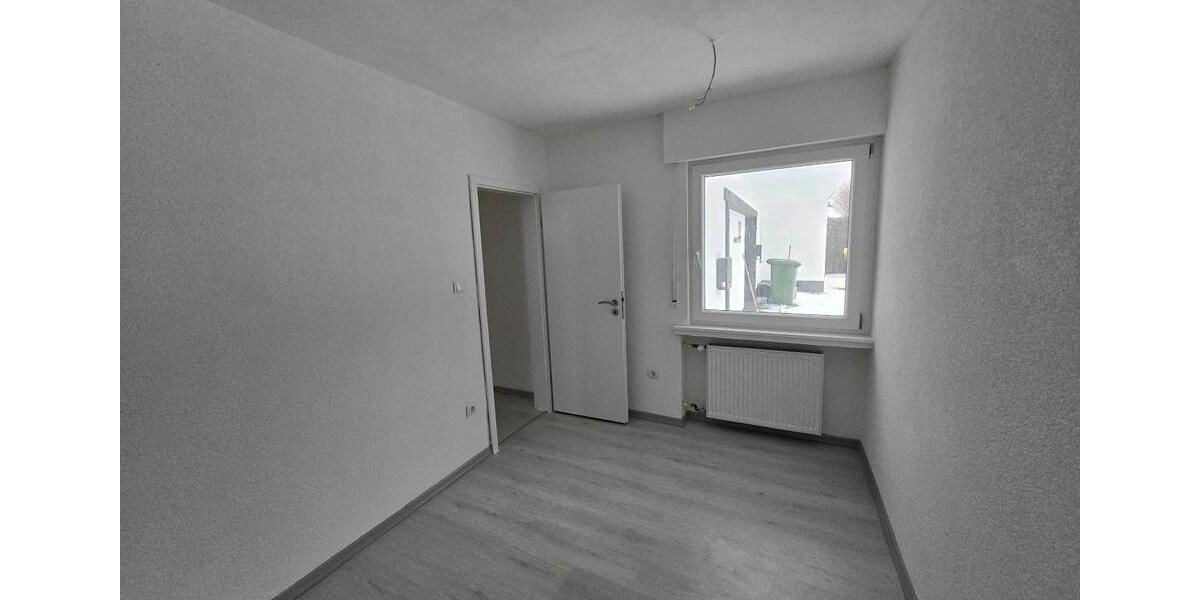 Erdgeschoßwohnung Kirchhundem - 3 Zimmer, 100 m&sup2;, 750&euro; | Angebot:26261241