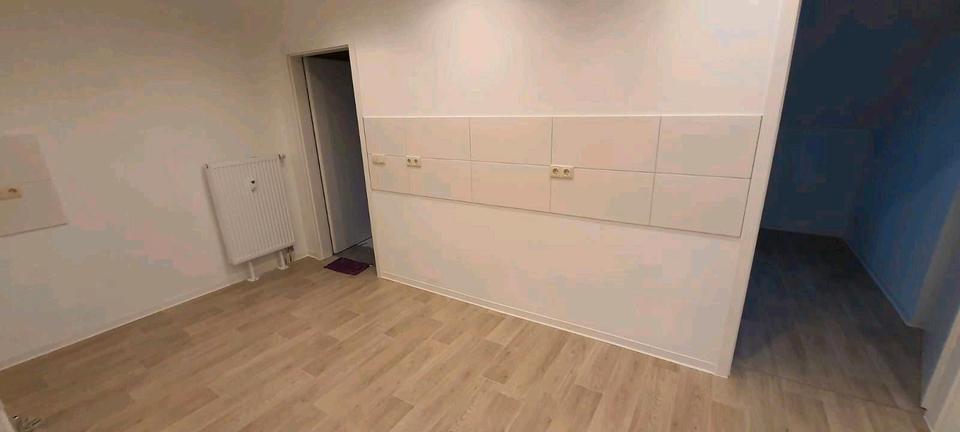 Dachgeschoßwohnung Allstedt - 4 Zimmer, 84 m&sup2;, 560&euro; | Angebot:26066350