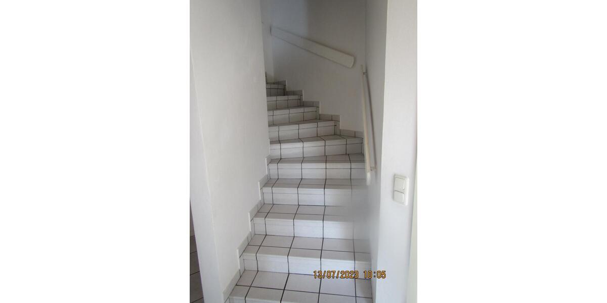 Doppelhaushälfte Freudenberg - 9 Zimmer, 173 m&sup2;, 410.000&euro; | Angebot:26694065