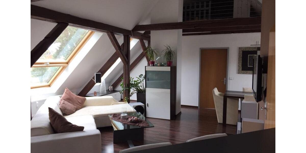 Dachgeschoßwohnung Friedewald - 4 Zimmer, 150 m&sup2;, 900&euro; | Angebot:26126723