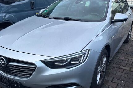 Opel Insignia 167.000 km 11.499 € Gundremmingen 89355