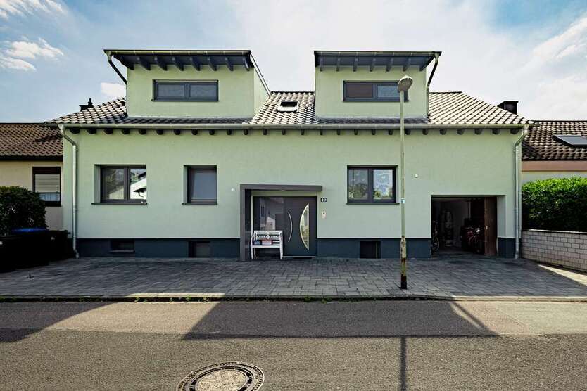 Haus zum Kaufen in Limburgerhof 890.000 € 266 m²