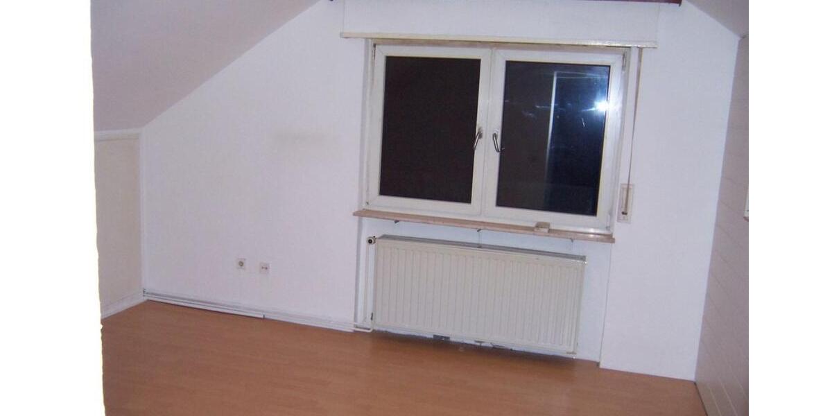 Dachgeschoßwohnung Ludwigshafen am Rhein Ludwigshafen-Oggersheim - 1 Zimmer, 29 m&sup2;, 270&euro; | Angebot:24750479
