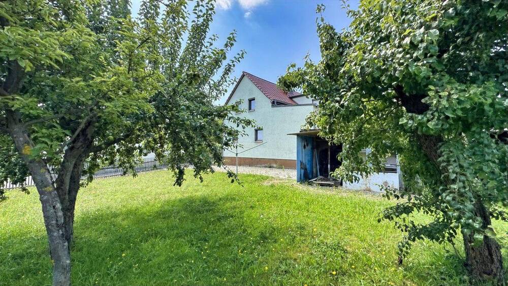 Einfamilienhaus Schirgiswalde-Kirschau Schirgiswalde - 5 Zimmer, 126 m&sup2;, 69.000&euro; | Angebot:25675580