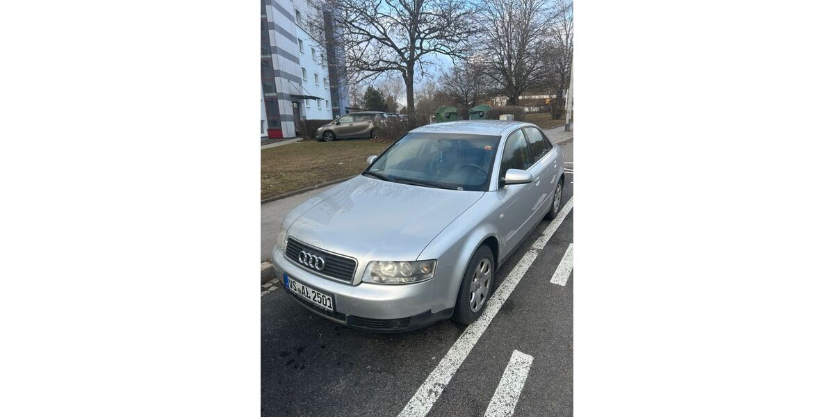 Audi A4 298.000 km 1.700 &euro; Villingen-Schwenningen 78048