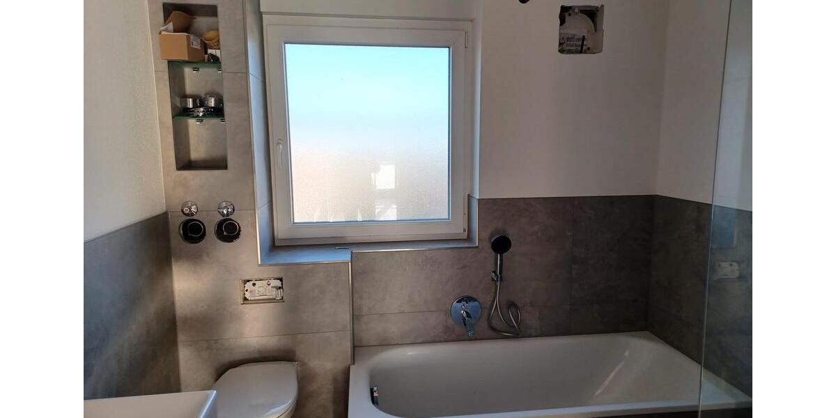 Dachgeschoßwohnung Heilbronn Frankenbach - 4 Zimmer, 92 m&sup2;, 1.200&euro; | Angebot:24802435