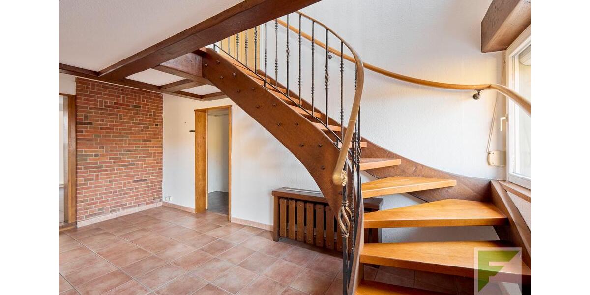 Großzügiges Einfamilienhaus mit Garage in Meschede-Grevenstein 5 zimmer