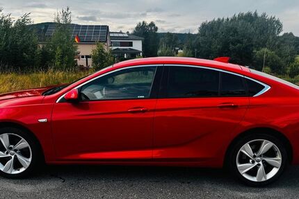 Opel Insignia 148.000 km 9.500 &euro; Grafenwöhr 92655