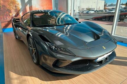 Ferrari F8