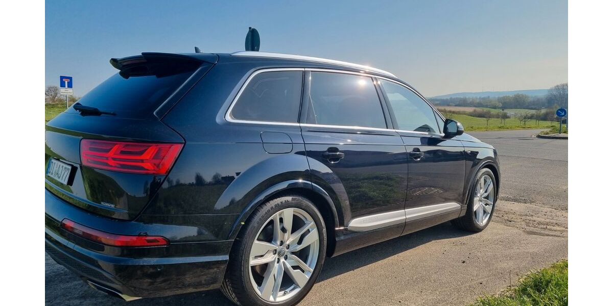 Audi Q7 210.000 km 21.999 &euro; Reinheim 64354