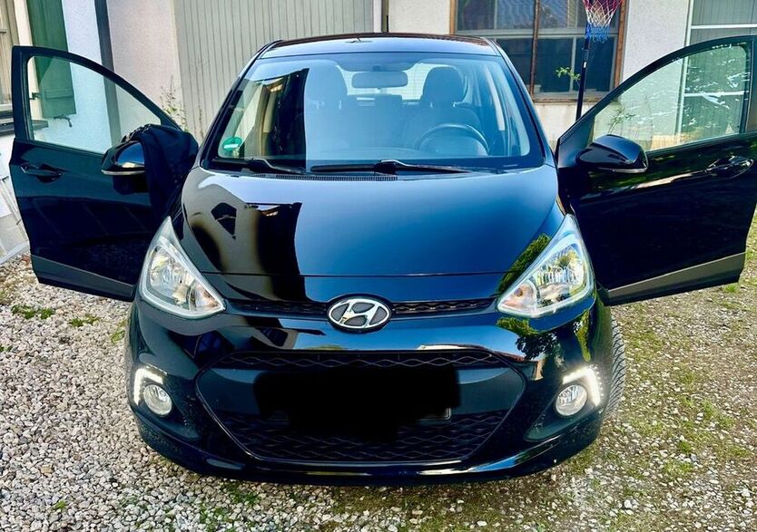 i10