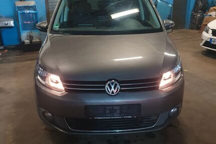 VW Touran 146.000 km 6.400 &euro; Lampertheim 68623