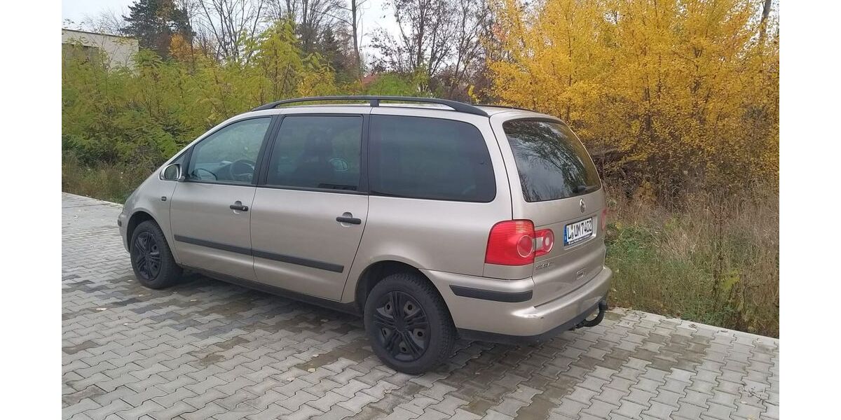 VW Sharan 219.000 km 3.500 &euro; Markkleeberg 04416