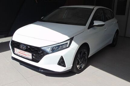 Hyundai i20 53.120 km 12.990 &euro; Ötigheim 76470