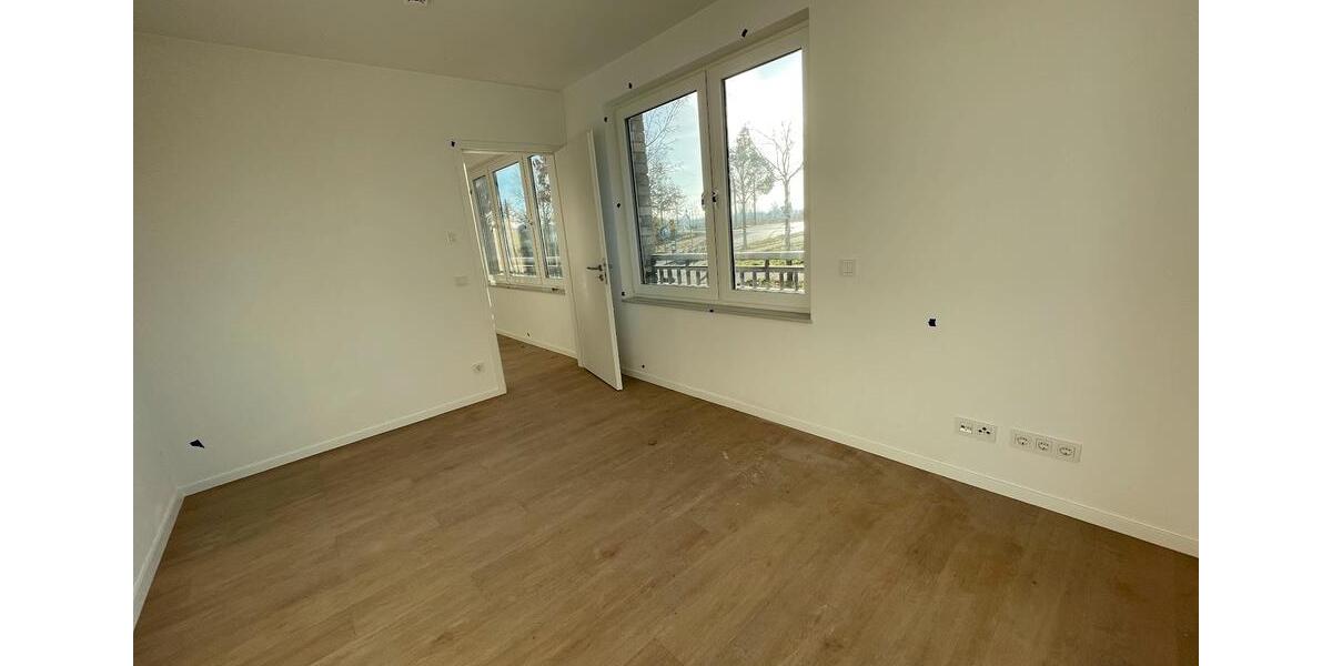 Etagenwohnung Dresden Pieschen - 4 Zimmer, 92 m&sup2;, 1.267&euro; | Angebot:26661291