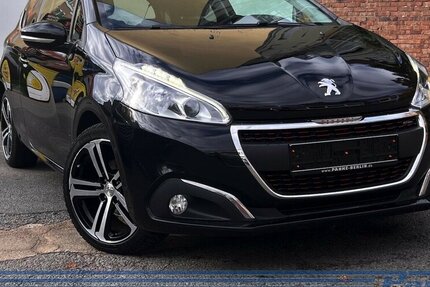 Peugeot 208 1.6 BlueHDi 120 FAP GT-Line*Pano*JBL*PDC*SHZ 133.711 km 7.990 € Berlin 13187