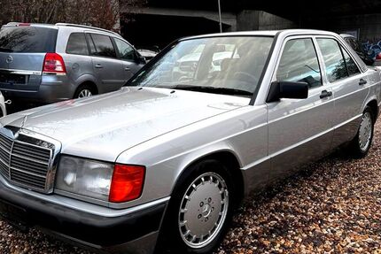 Mercedes-Benz 190 123.000 km 6.450 &euro; Berlin 10829
