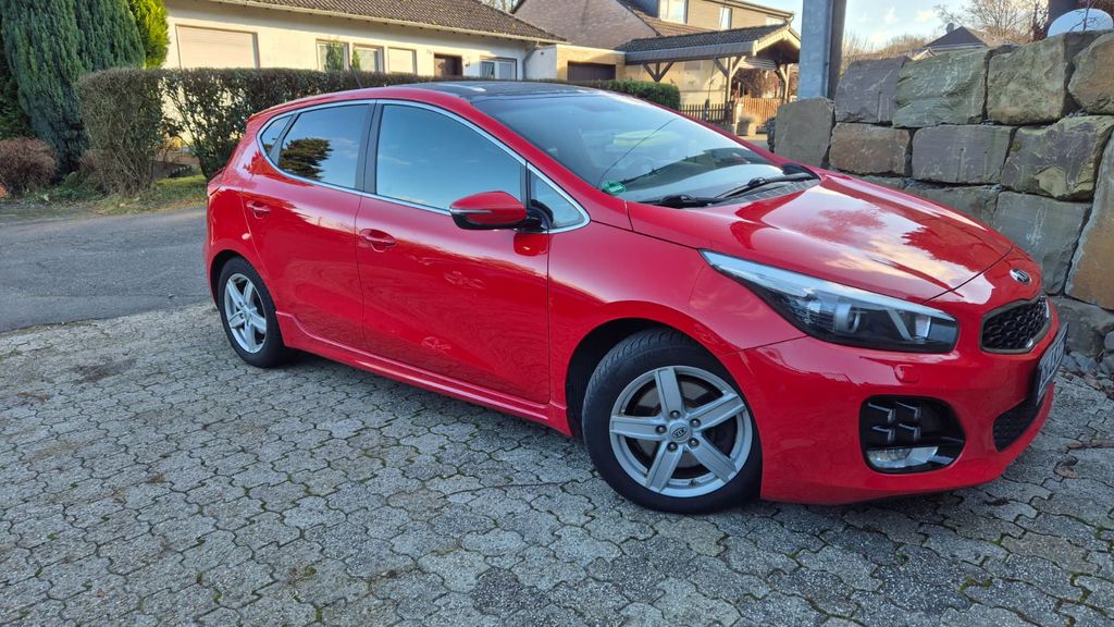 Kia ceed / Ceed 148.000 km 7.650 &euro; Much 53804