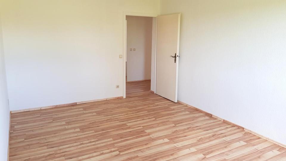 Erdgeschoßwohnung Seifhennersdorf - 3 Zimmer, 62 m&sup2;, 43.900&euro; | Angebot:26975214