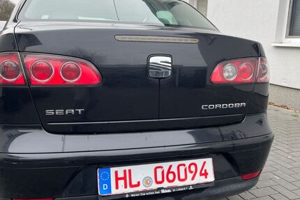 Seat Cordoba 120.000 km 2.300 &euro; Lübeck 23560