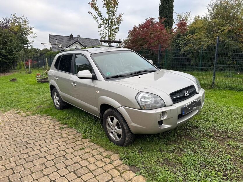Hyundai TUCSON 136.800 km 5.999 € Völklingen 66333